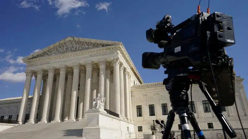 Anti-abortion doctors urge Supreme Court to keep mifepristone restrictions in place | CNN Politics