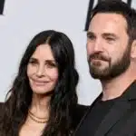 'Friends' star Courteney Cox was blindsided when fiancé dumped her just one minute into therapy session